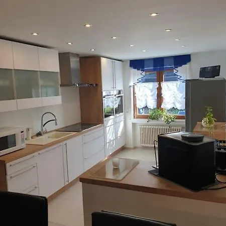 Oase Der Ruhe: Haus Mit Garten לוהמר