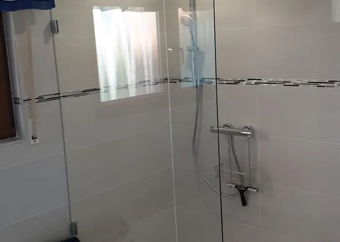 Oase Der Ruhe: Haus Mit Garten