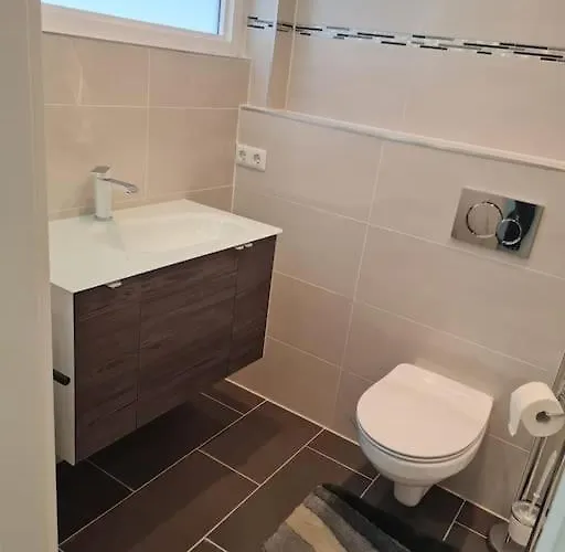 Oase Der Ruhe: Haus Mit Garten * Lohmar