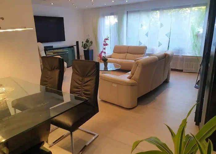 Oase Der Ruhe: Haus Mit Garten Nyaraló Lohmar